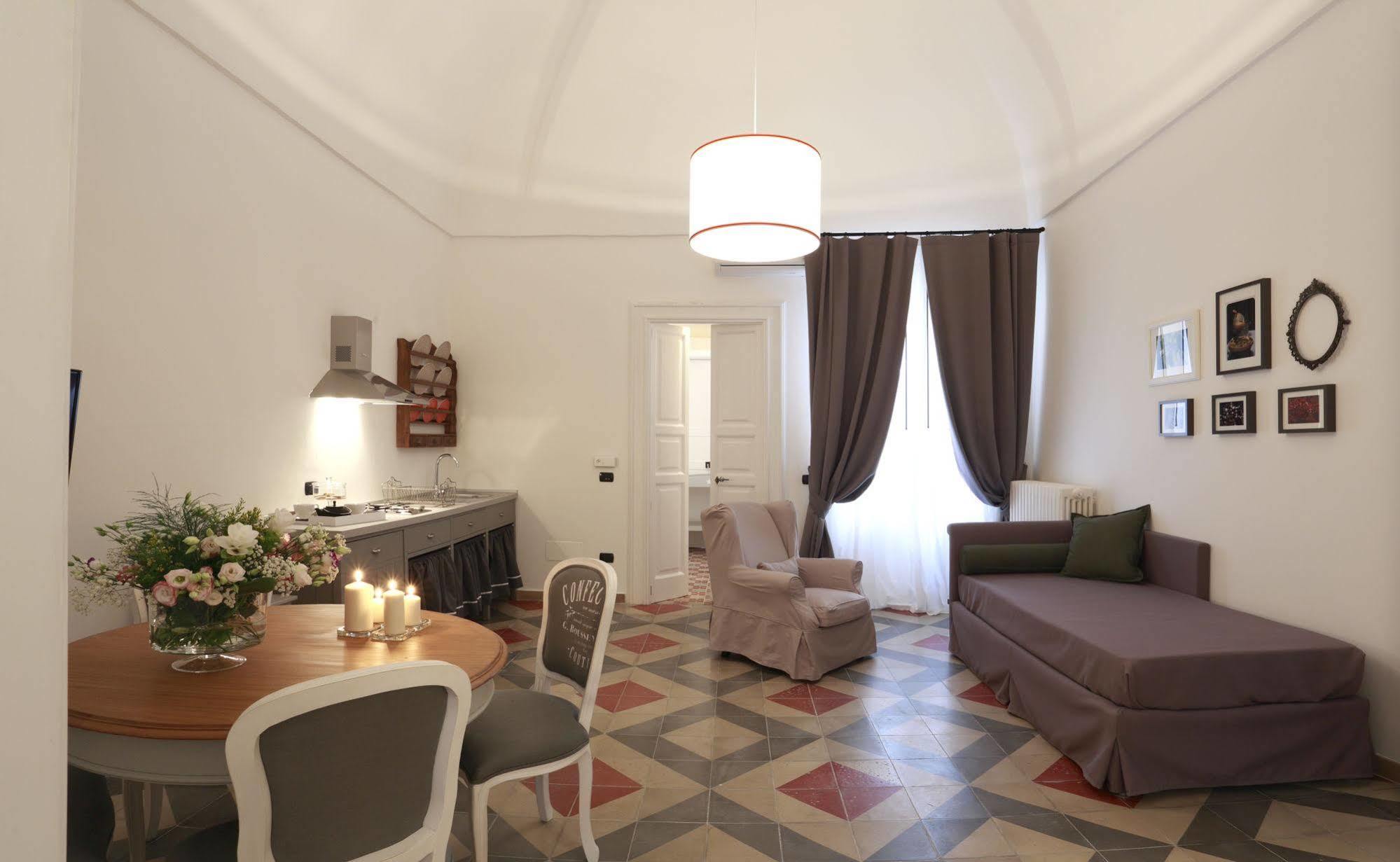 Santa Marta Suites & Apartments Лечче Экстерьер фото