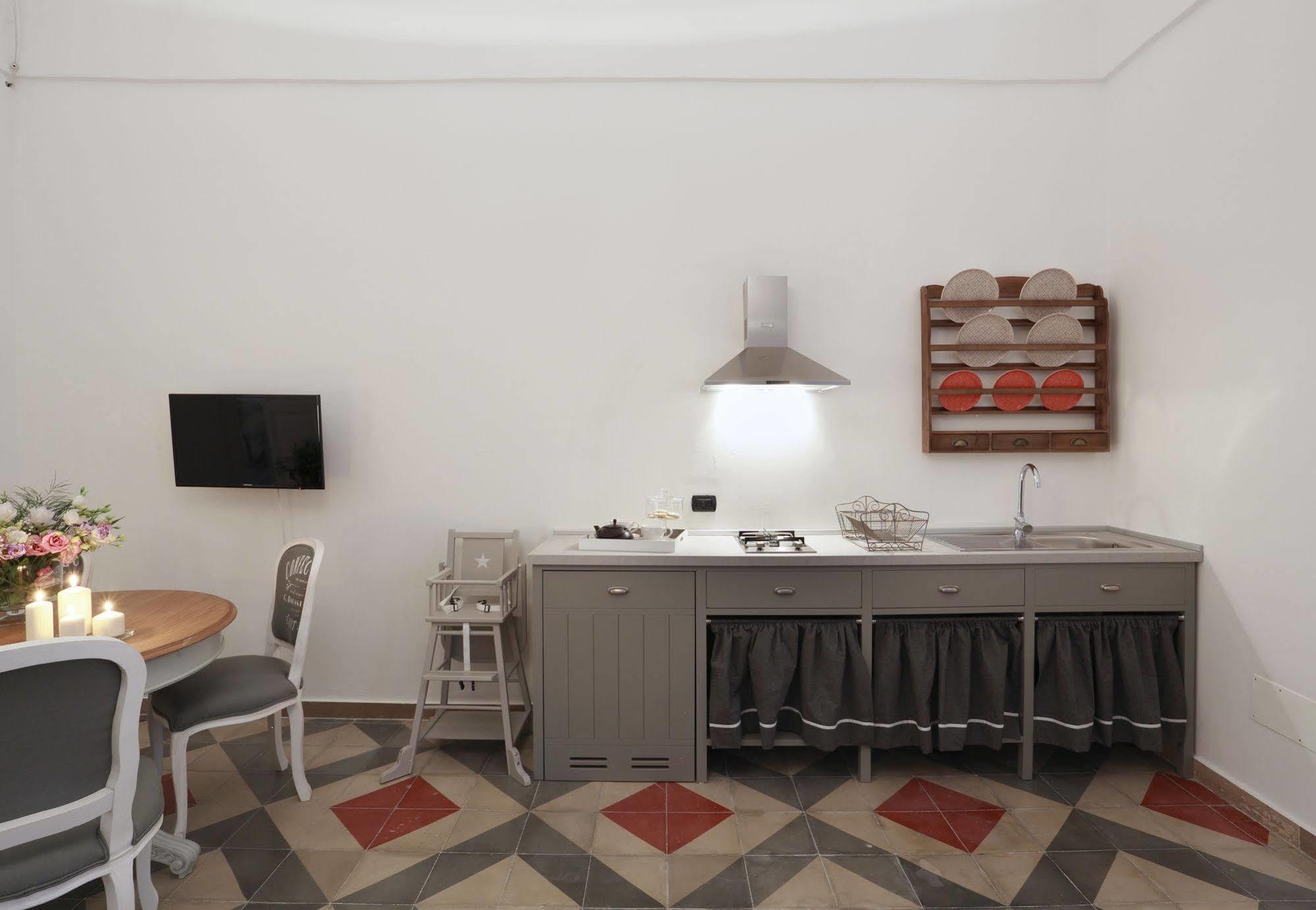 Santa Marta Suites & Apartments Лечче Экстерьер фото